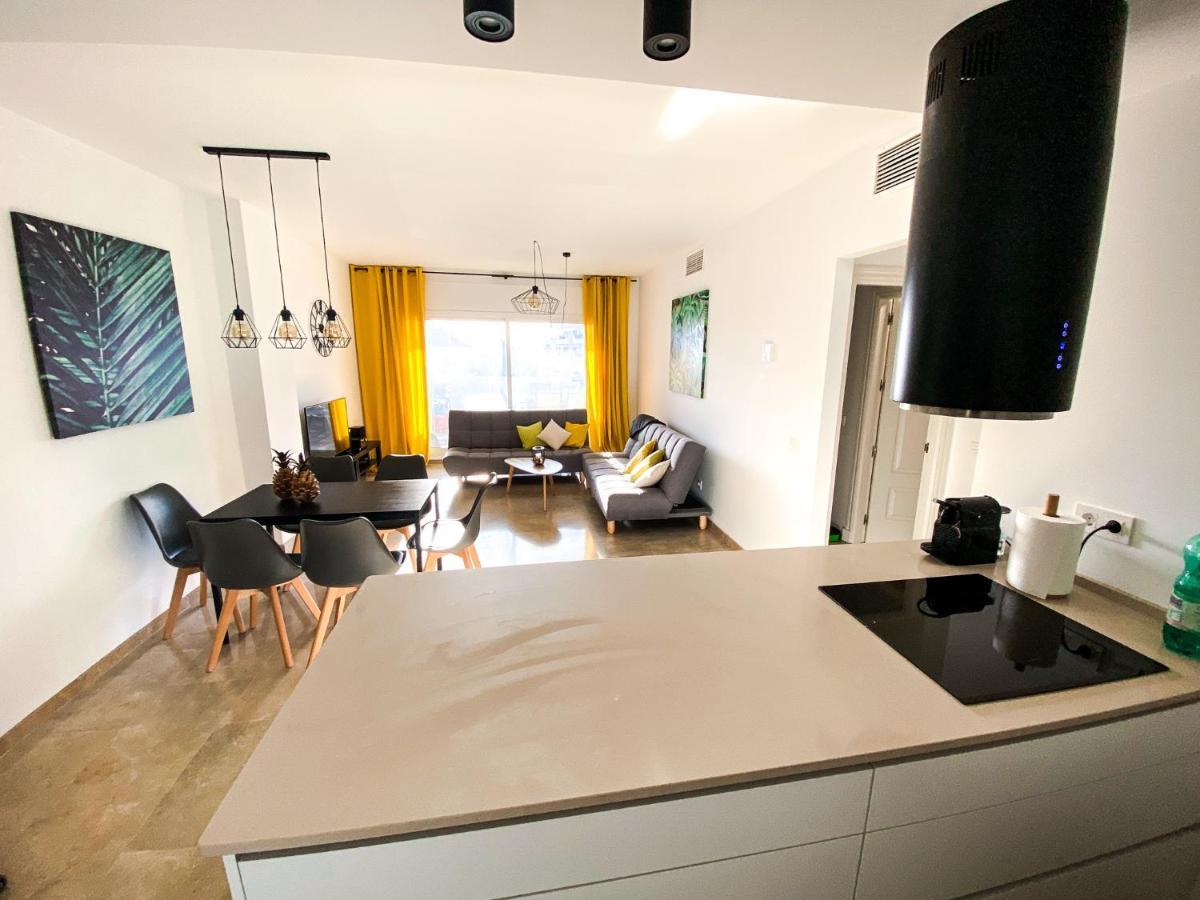 Beautiful New Apartment With Sea View Castillo de Sabinillas 외부 사진