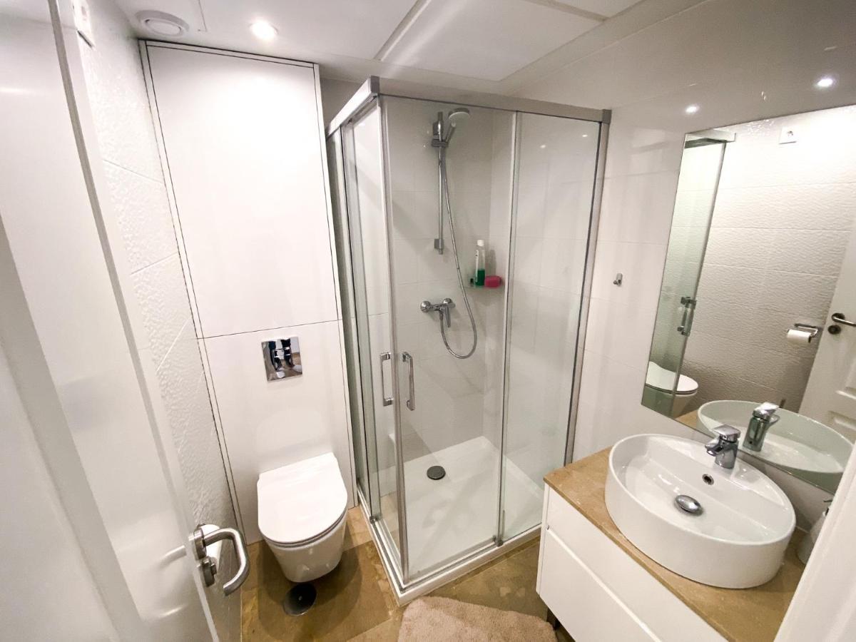 Beautiful New Apartment With Sea View Castillo de Sabinillas 외부 사진