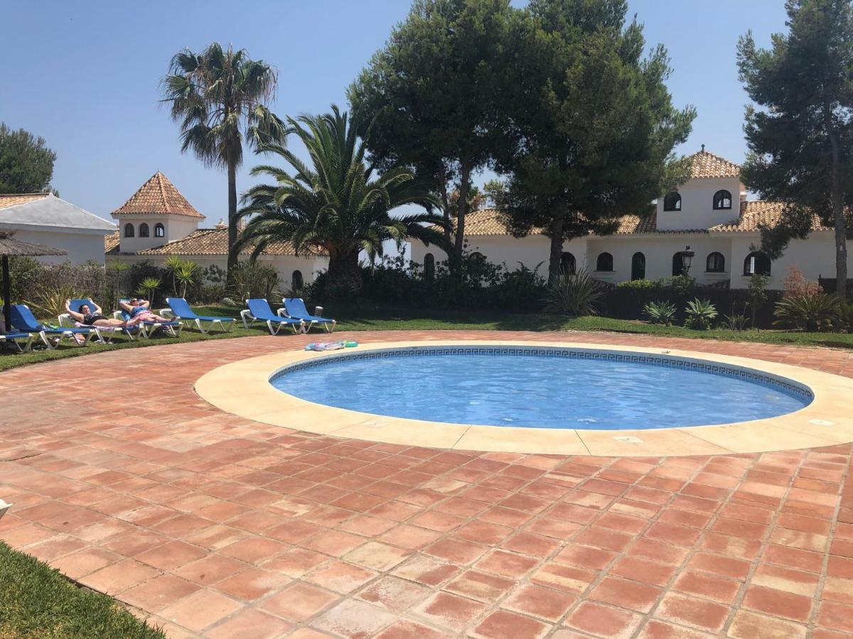 Beautiful New Apartment With Sea View Castillo de Sabinillas 외부 사진